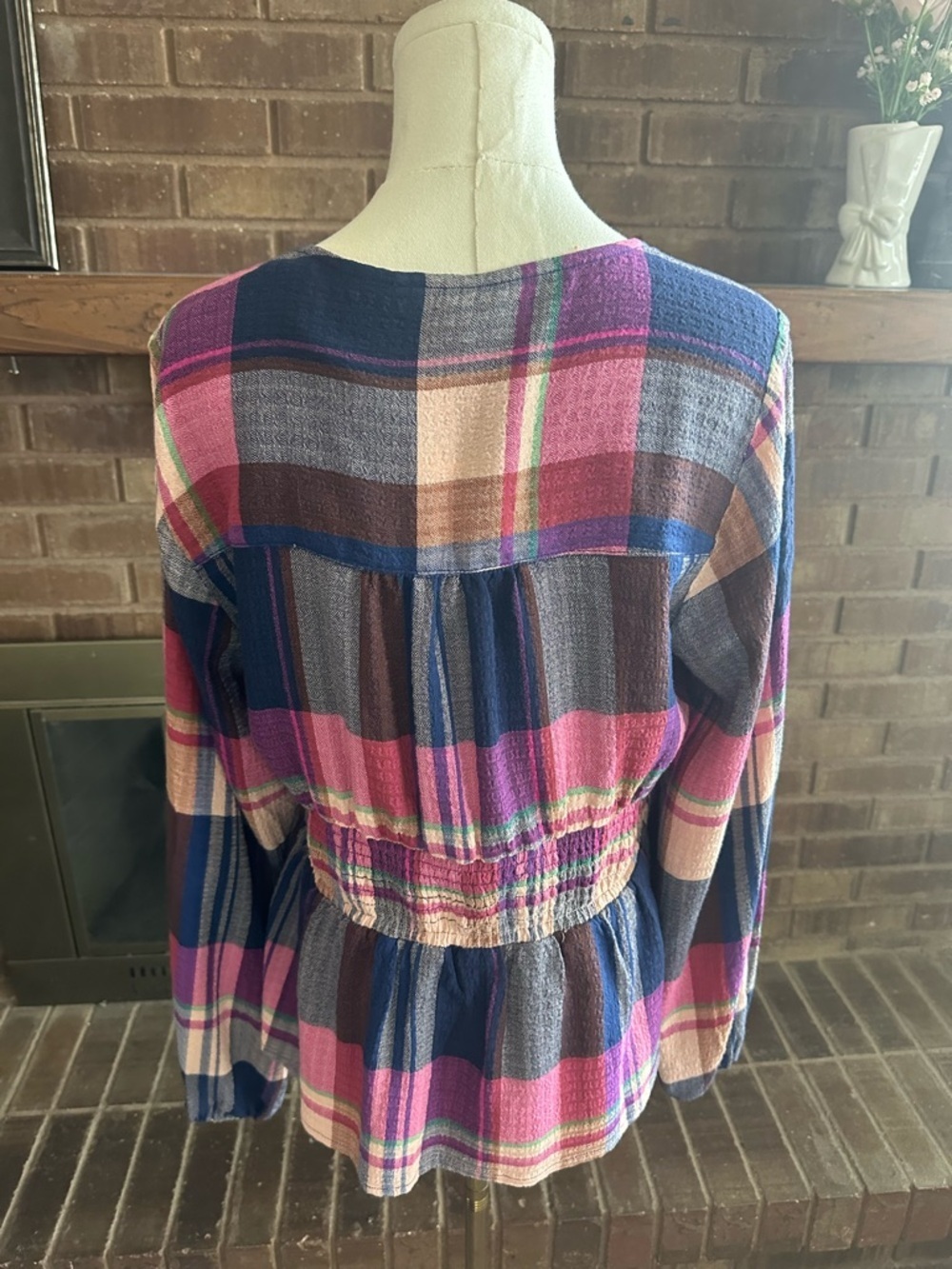 Anthropologie Pilcro Plaid Deep-V Peplum Blouse Pink Navy Blue M Boho Festival - Picture 5 of 6